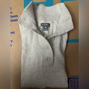 Eddie Bauer Beige Button Collared Sweater. Size Medium Women